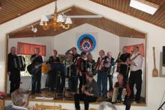 DRAGSPELSSTAMMA-I-HALLBYSTUGAN-2010-005